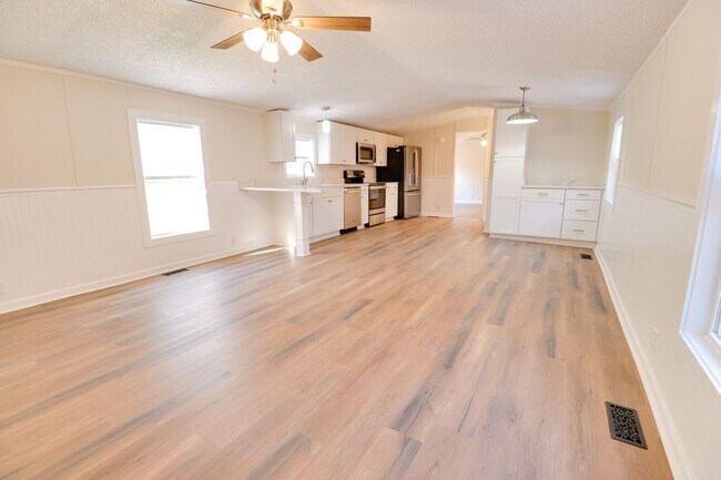 Building Photo - 1022 Bridgetown Ct