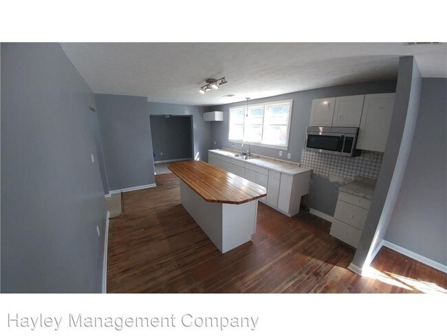 Building Photo - 3 br, 2 bath House - 1700 1st Ave