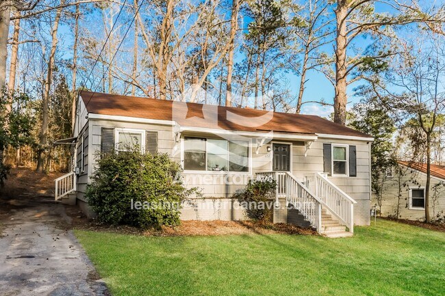 Foto del edificio - 652 Lorraine Dr