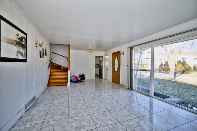 Foto del edificio - 7014 Kilbourn Ave