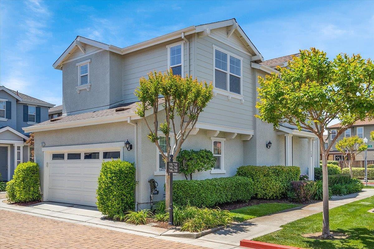 Foto principal - 751 Tennyson Dr