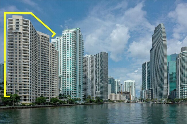 Foto del edificio - 888 Brickell Key Dr