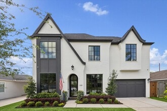 Building Photo - 1315 Gardenia Dr