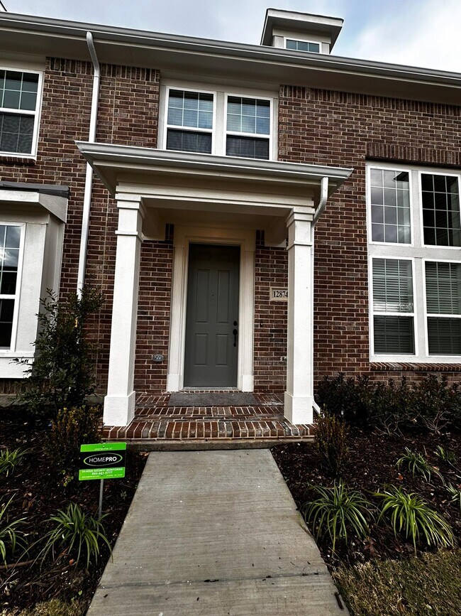 Building Photo - 12850 Teton St