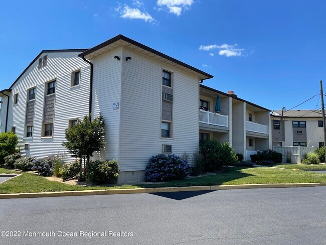 Building Photo - 31 Wharfside Dr