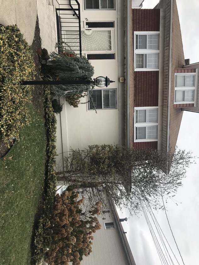 Front of house - 55 Oxford Pl