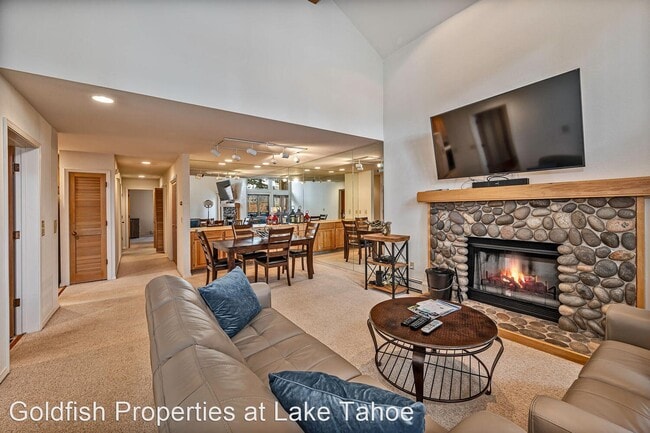 Building Photo - 2 br, 2 bath House - 170 Village Blvd  Unit 5