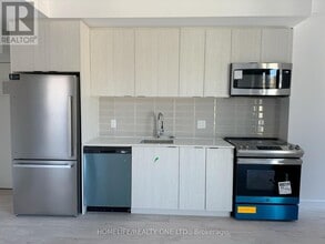 Building Photo - 176 Clonmore Dr