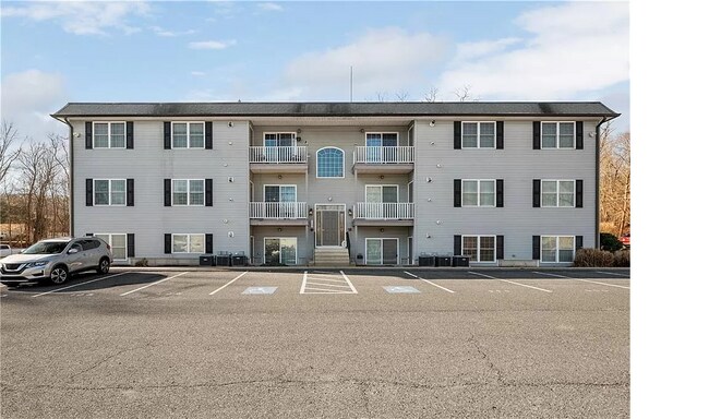 Building Photo - 402 New River Rd