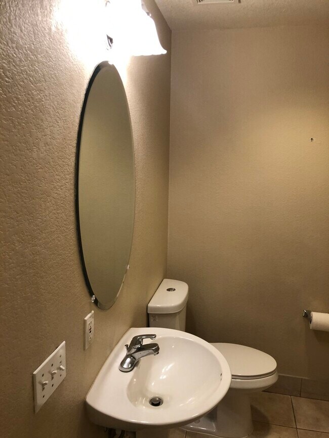 Foto del edificio - 1201 Riverview Ave