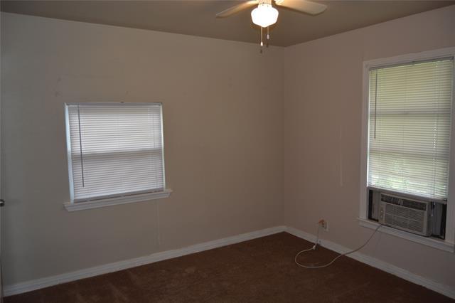 Foto del edificio - 4420 Rutland Ave