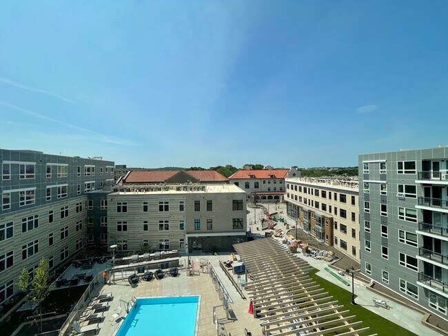 Building Photo - 171 Washington St