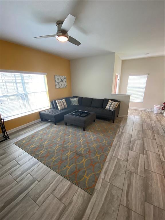 Building Photo - 1560 Moon Valley Dr