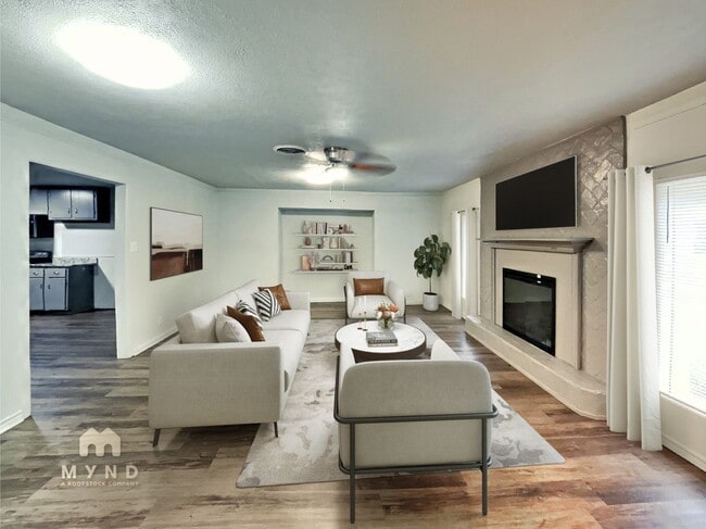 Foto del edificio - 5408 Mack Rd