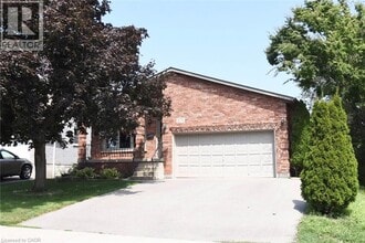 Building Photo - 576 Templemead Dr