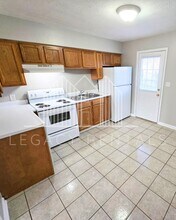 Building Photo - 107 Robbins Dr