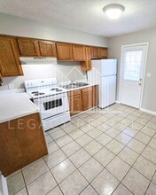 Building Photo - 107 Robbins Dr