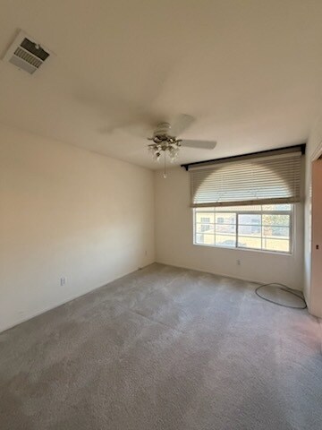 Foto del edificio - 80 Desert Rain Ln