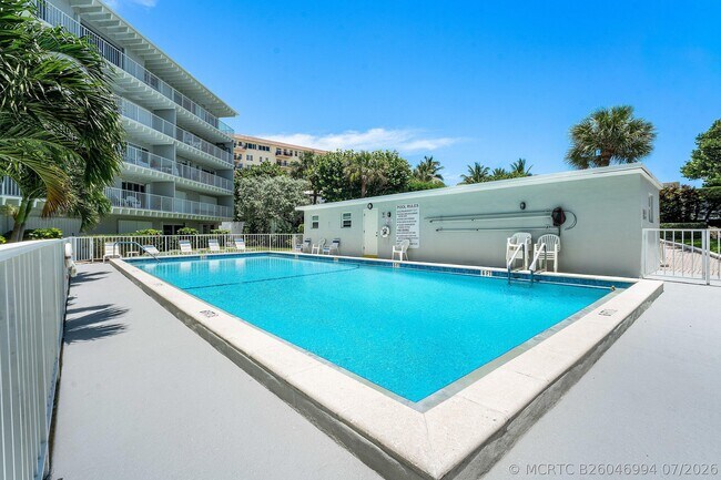 Foto del edificio - 3500 S Ocean Blvd