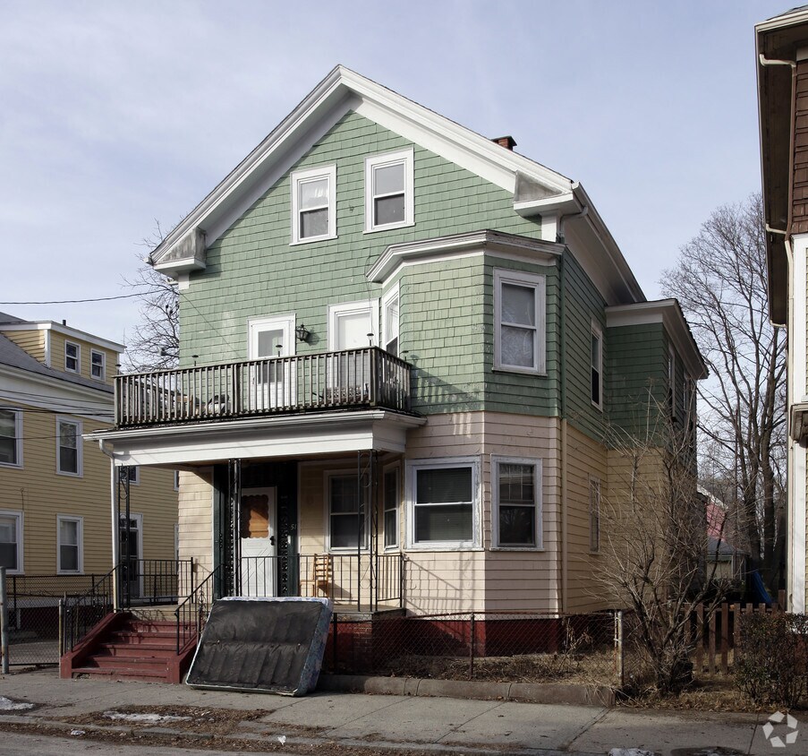 Building Photo - 51 Willow St
