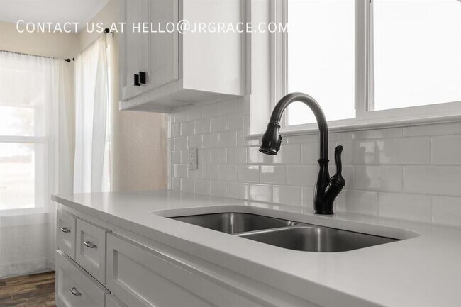 Foto del edificio - 740 N League Ranch Rd