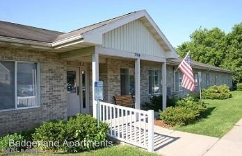 Primary Photo - 2704 Military Rd