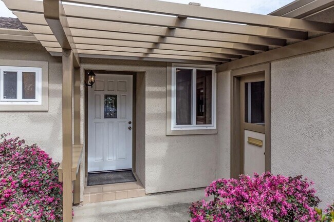 Building Photo - 4901 Kenlar Dr