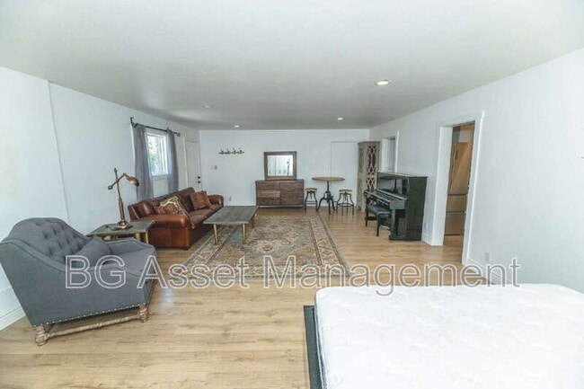 Foto del edificio - 981 Castle Rock Rd