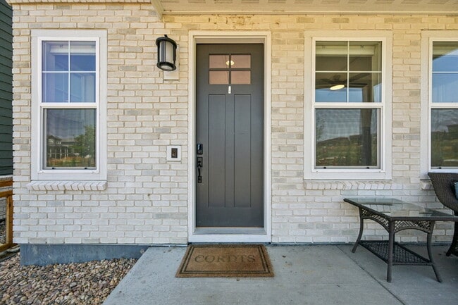 Building Photo - "Experience Spacious Comfort: 4-Bed, 3.5-Bath Retreat on Gladshine Drive!"