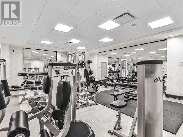 Photo du bâtiment - 1070-1070 Sheppard Ave W