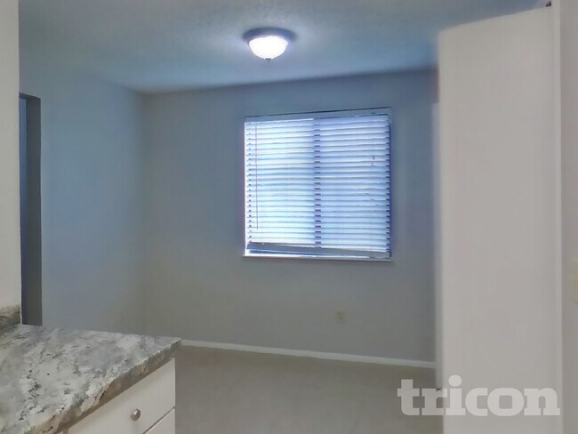 Building Photo - 8338 Knotts Landing Dr E