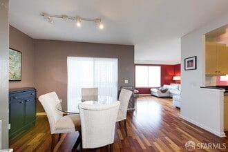 Building Photo - 140 Van Ness Ave