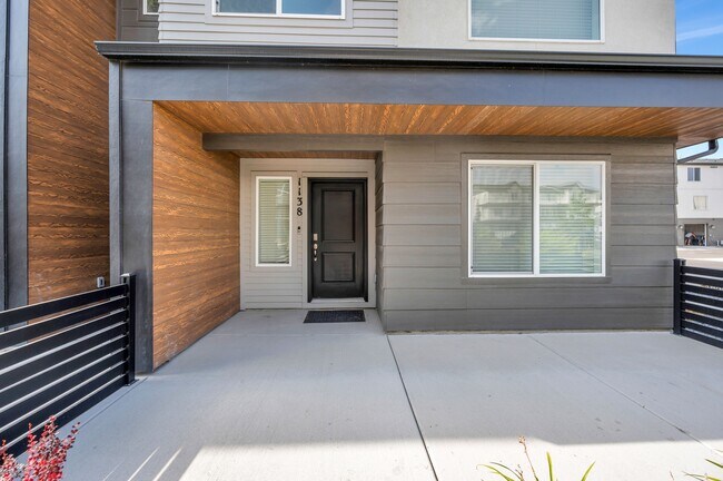 Building Photo - 1138 W E 340 S