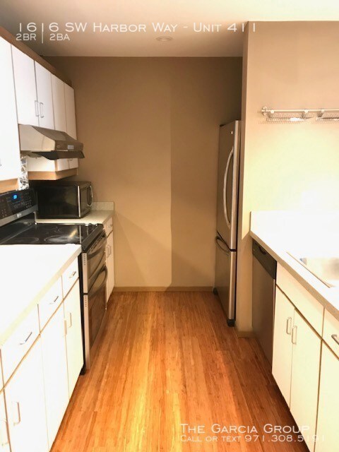 Building Photo - 1616 SW Harbor Way