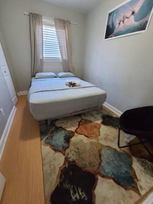 Building Photo - 4 bedroom in West park FL 33023