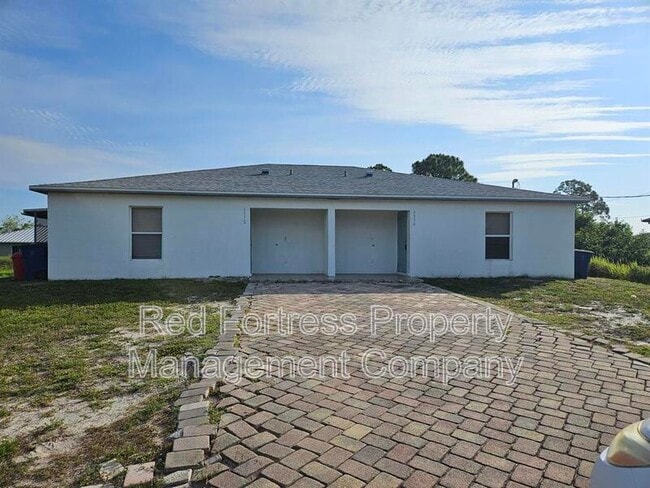 Building Photo - 4512 Leonard Blvd S