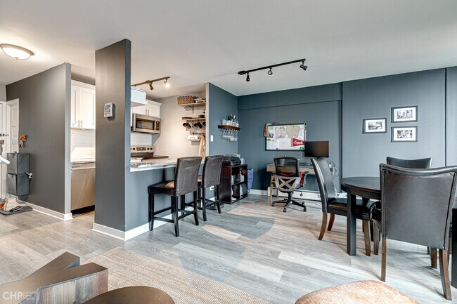 Foto del edificio - 6166 N Sheridan Rd