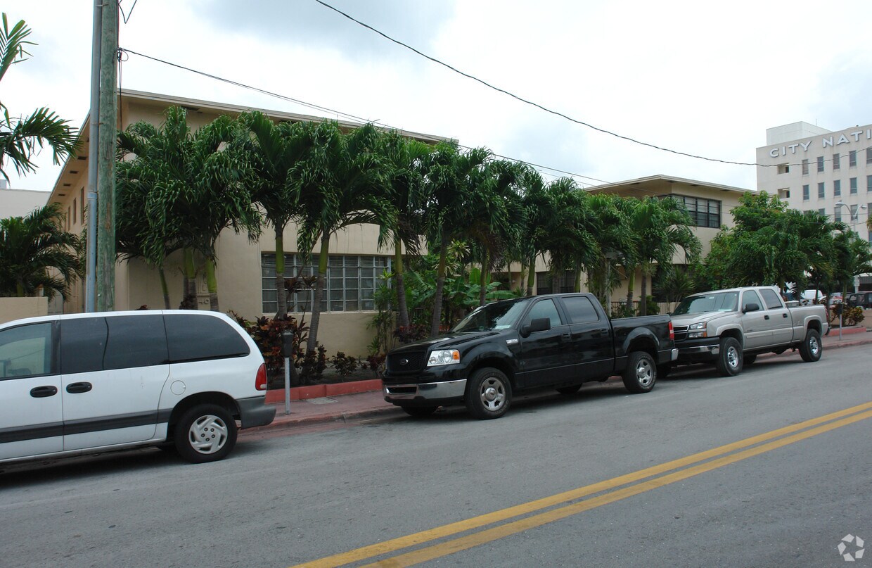 Primary Photo - Medlaw Apartments