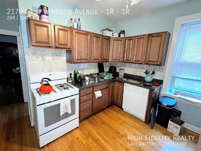 Foto del edificio - 2170 W Windsor Ave