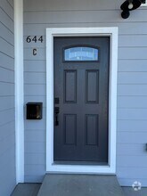 Building Photo - 644 Green St