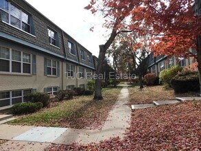 Building Photo - 9370 E Girard Ave