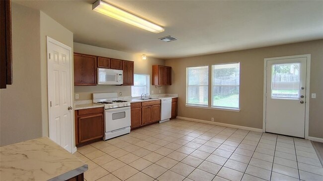 Building Photo - 840 Rusk Rd