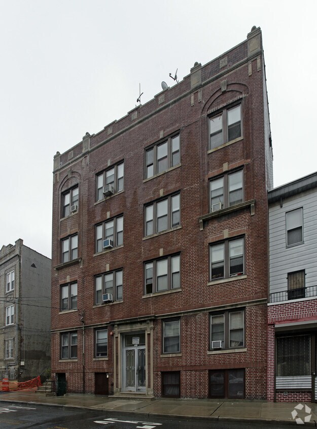 Foto del edificio - 319 Summit Ave