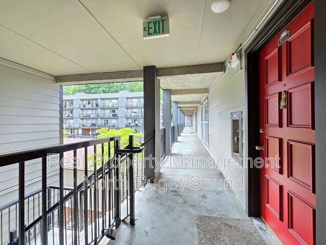 Building Photo - 9517 NE 180th St