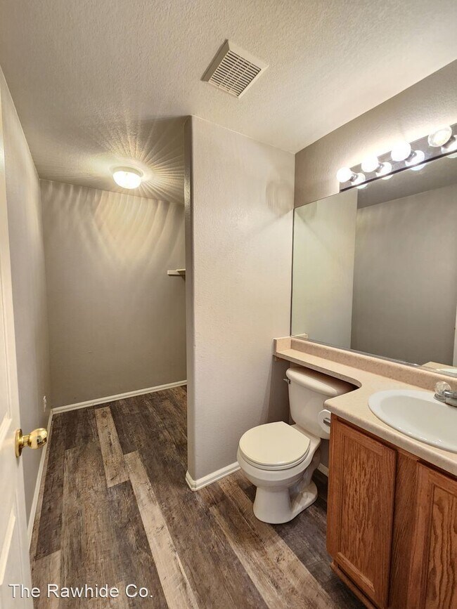 Foto del edificio - 3 br, 2.5 bath House - 1821 Sheringham Drive