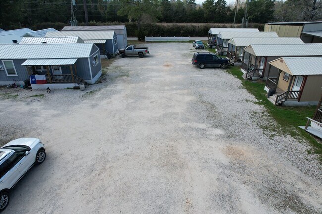 Building Photo - 413 FM356