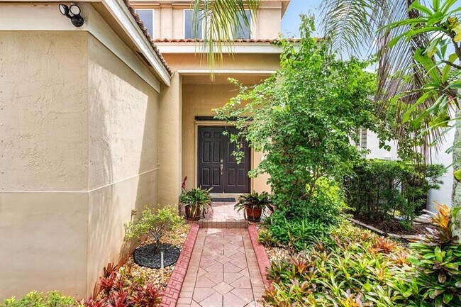 Foto del edificio - 1325 Camellia Cir