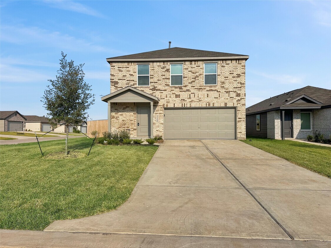 Foto principal - 31460 Moore Rd