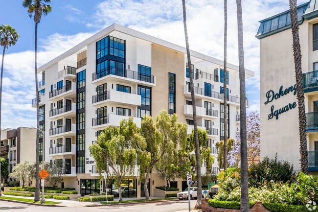 Foto del edificio - 105 S Doheny Dr