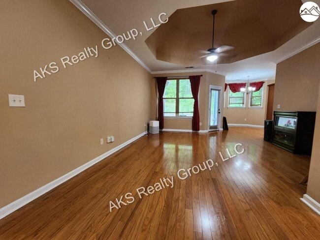 Building Photo - 5020 Melrose Way